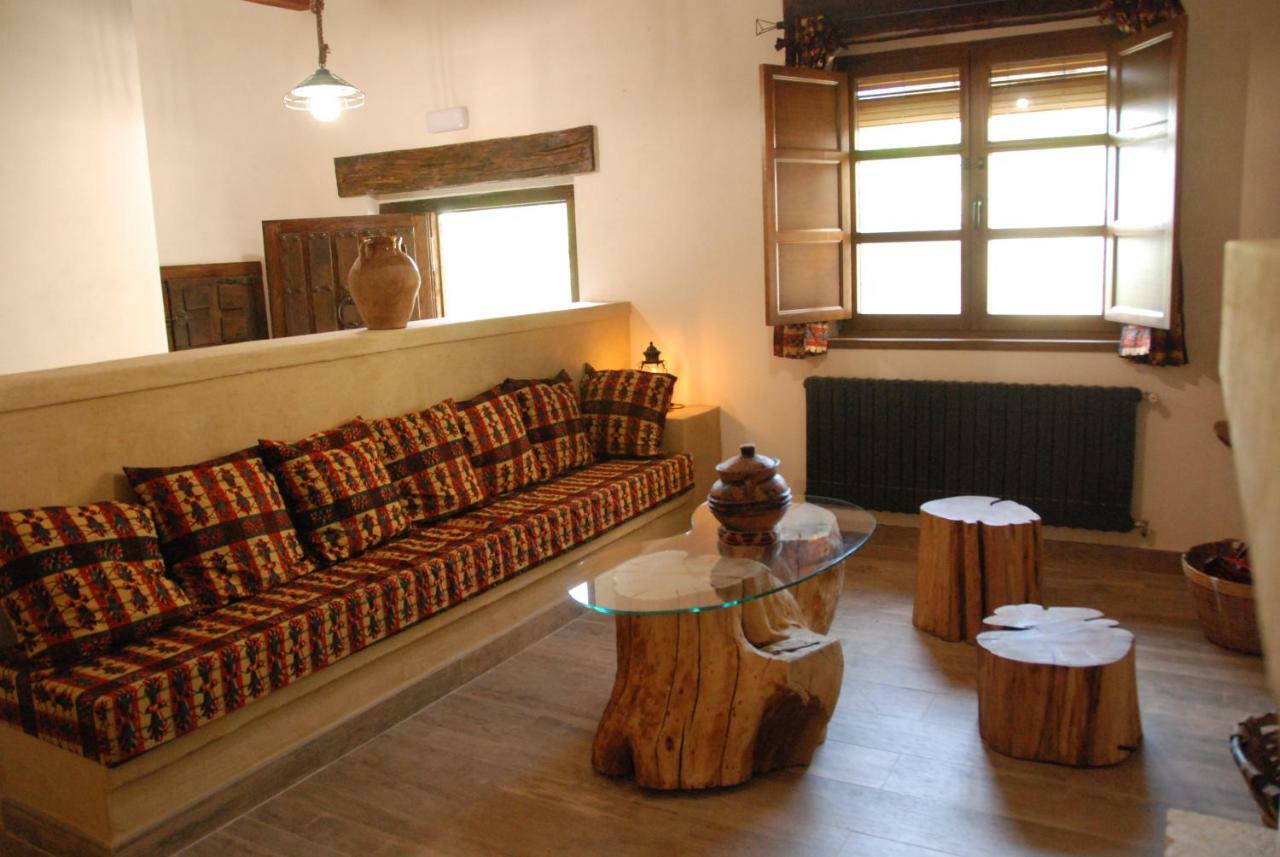 La Casa De Alberto Rivas de Tereso Luaran gambar